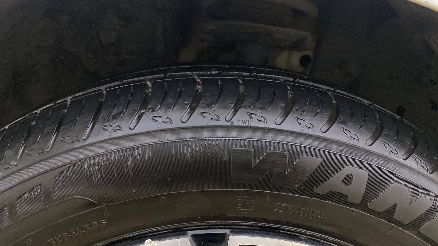 2023 Tata ALTROZ XT DIESEL, Diesel, Manual, 47,901 km, Left Front Tyre Tread