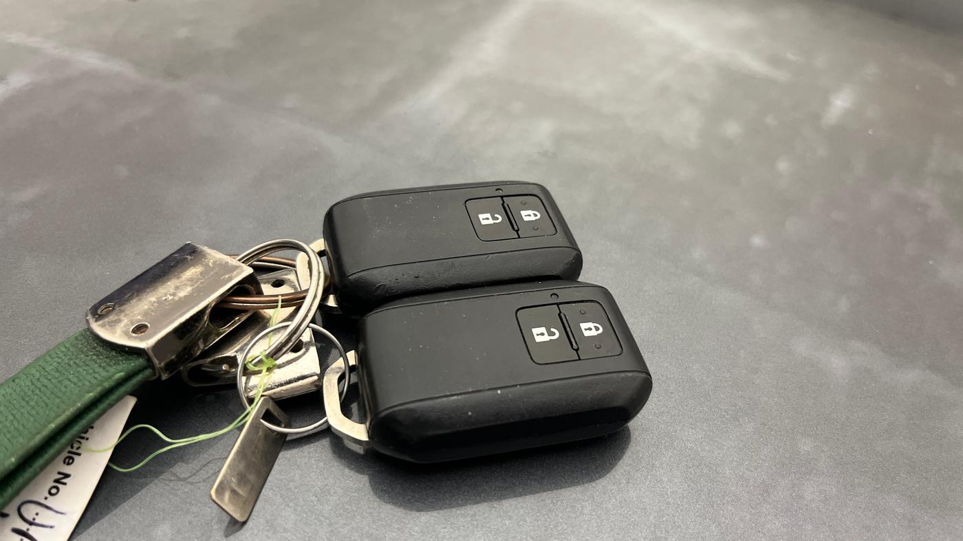 2022 Maruti Baleno ZETA PETROL 1.2, Petrol, Manual, 33,289 km, Key Close Up