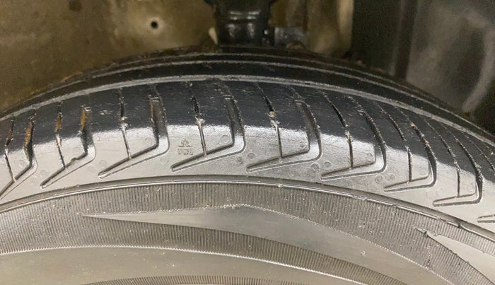 2022 Maruti New Wagon-R LXI CNG 1.0, CNG, Manual, 1,12,763 km, Right Front Tyre Tread