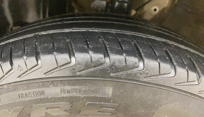 2022 Maruti New Wagon-R LXI CNG 1.0, CNG, Manual, 1,12,763 km, Left Front Tyre Tread