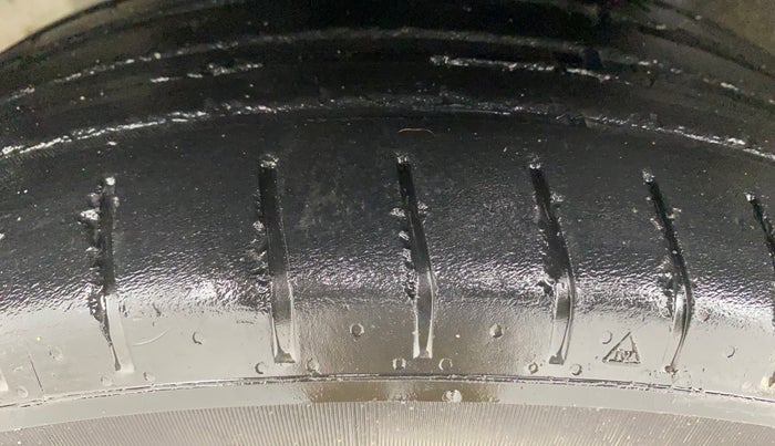 2021 Renault Kiger RXZ TURBO CVT, Petrol, Automatic, 50,011 km, Left Front Tyre Tread