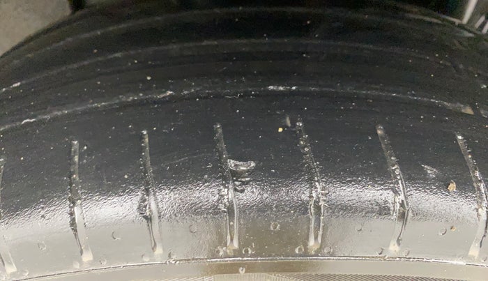 2021 Renault Kiger RXZ TURBO CVT, Petrol, Automatic, 50,011 km, Right Rear Tyre Tread