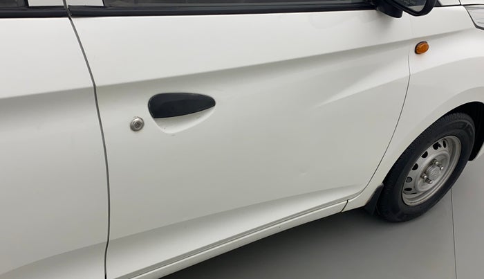 2015 Hyundai Eon D-LITE+, Petrol, Manual, 41,977 km, Driver-side door - Slightly dented