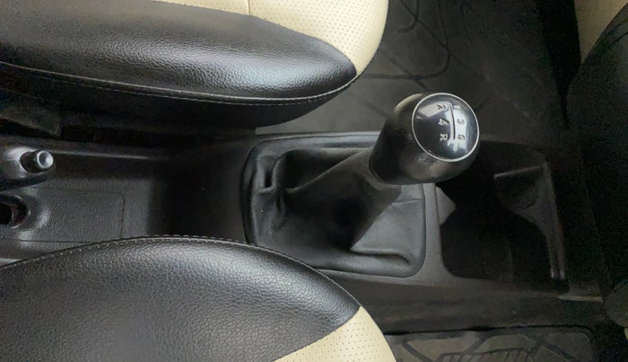 2015 Hyundai Eon D-LITE+, Petrol, Manual, 41,977 km, Gear Lever