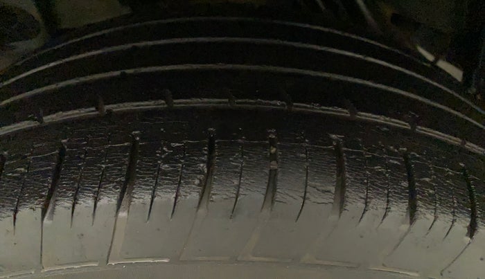 2019 Renault Duster RXS OPT CVT, Petrol, Automatic, 26,958 km, Left Front Tyre Tread