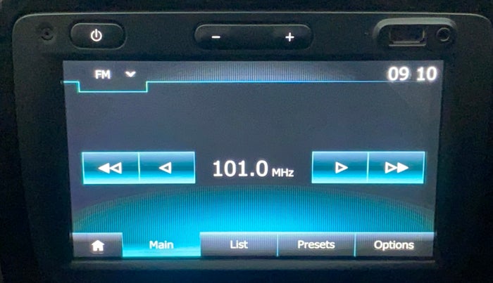 2019 Renault Duster RXS OPT CVT, Petrol, Automatic, 26,958 km, Infotainment System