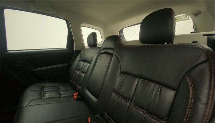 2019 Renault Duster RXS OPT CVT, Petrol, Automatic, 26,958 km, Right Side Rear Door Cabin