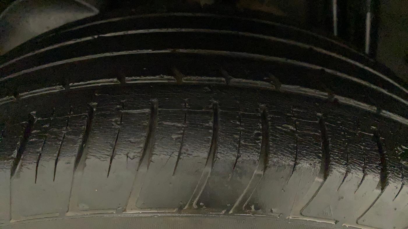 2019 Renault Duster RXS OPT CVT, Petrol, Automatic, 26,958 km, Right Rear Tyre Tread
