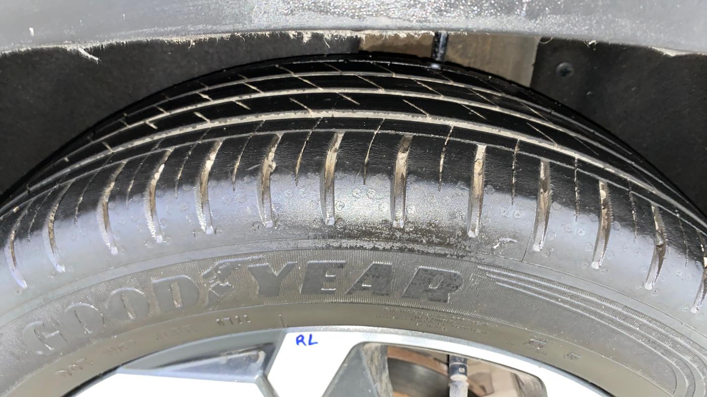 2022 Hyundai ALCAZAR PLATINUM(O) 6STR 1.5 AT, Diesel, Automatic, 78,426 km, Left Rear Tyre Tread