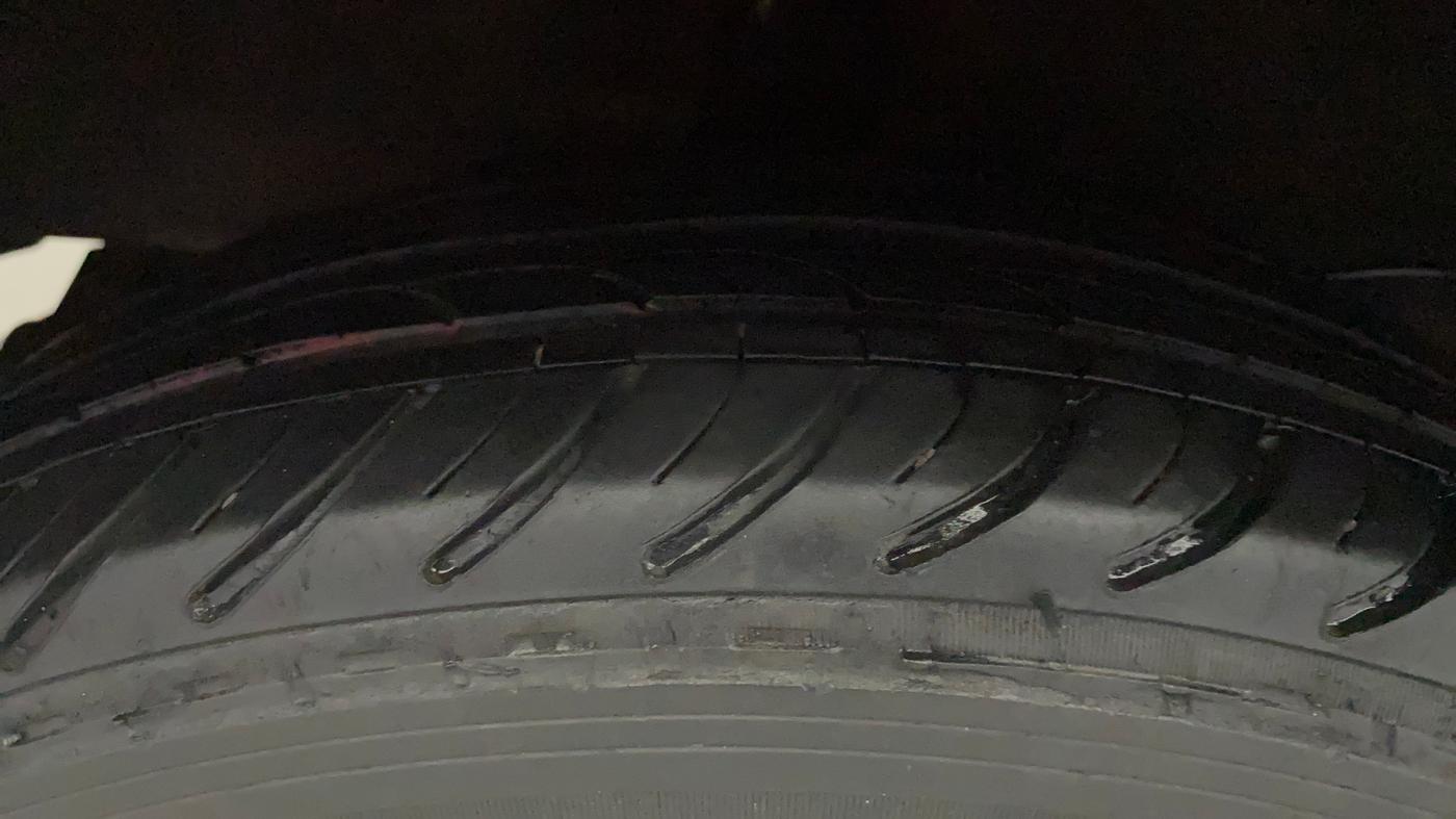 2019 Hyundai NEW SANTRO MAGNA, Petrol, Manual, 1,22,723 km, Right Rear Tyre Tread