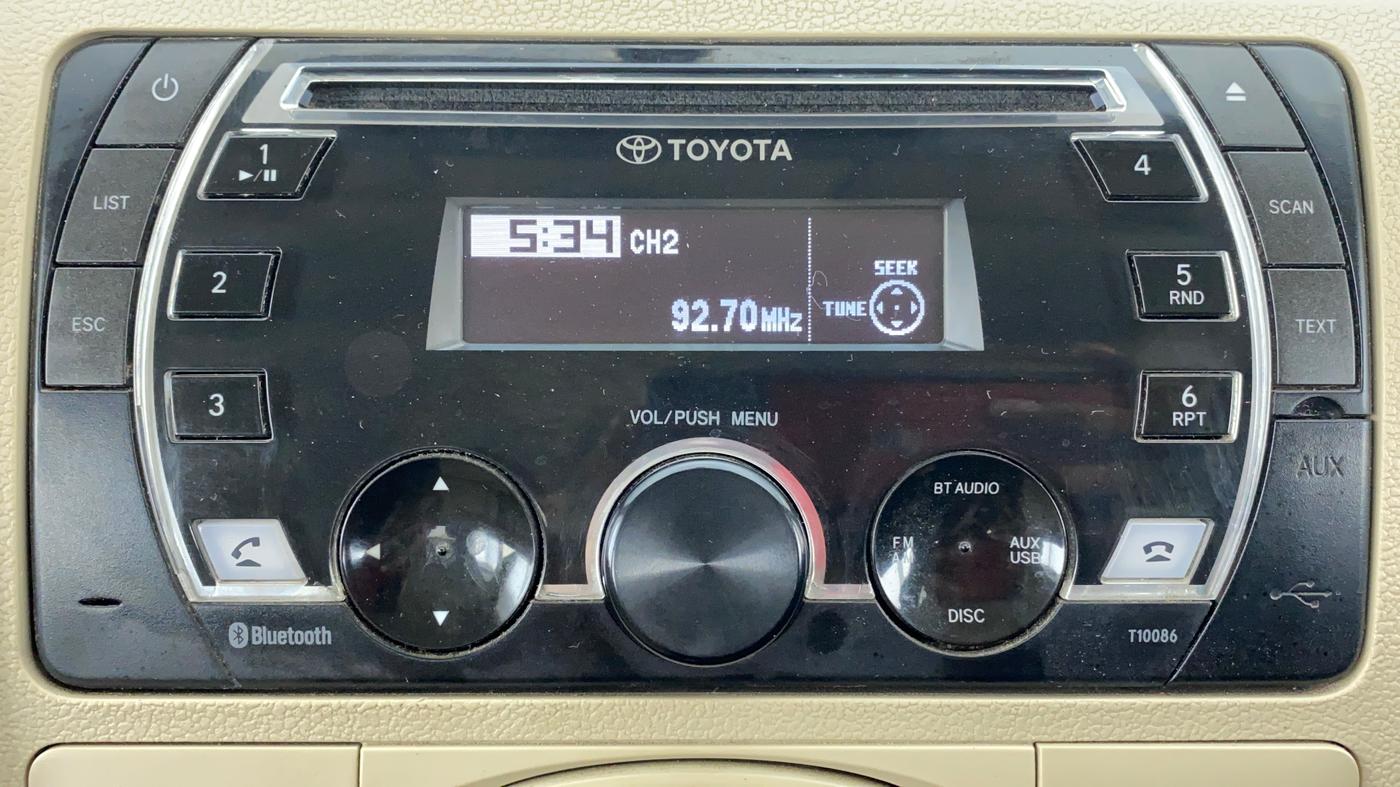 2019 Toyota Etios Liva V, Petrol, Manual, 31,719 km, Infotainment System