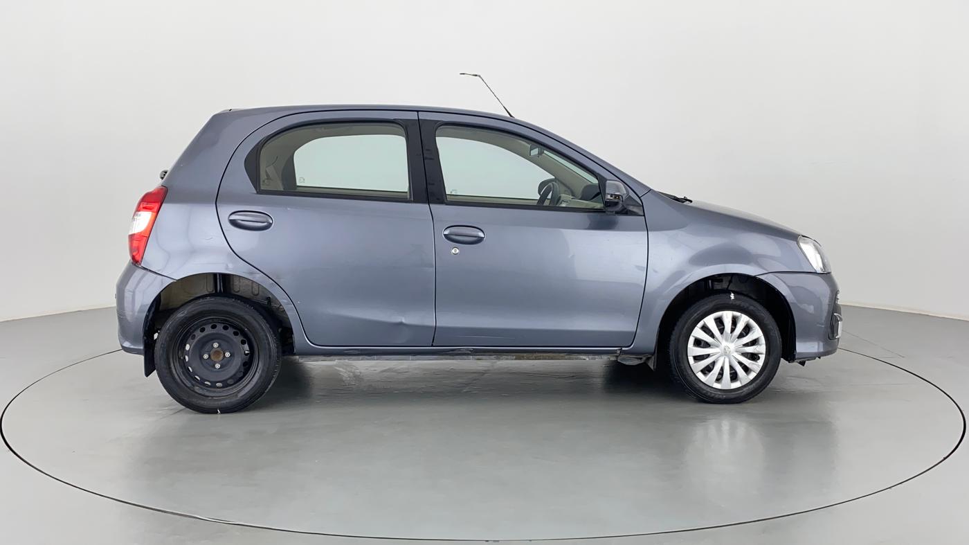 2019 Toyota Etios Liva V, Petrol, Manual, 31,719 km, Right Side View