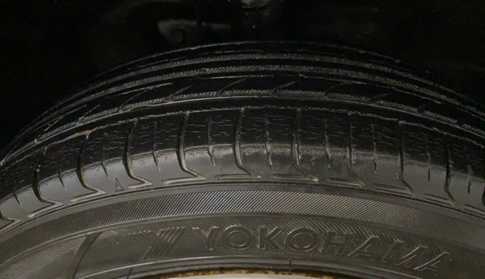 2018 Maruti Wagon R 1.0 LXI CNG, CNG, Manual, 68,053 km, Right Front Tyre Tread