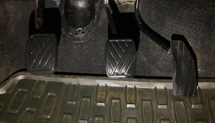 2018 Maruti Wagon R 1.0 LXI CNG, CNG, Manual, 68,053 km, Pedals