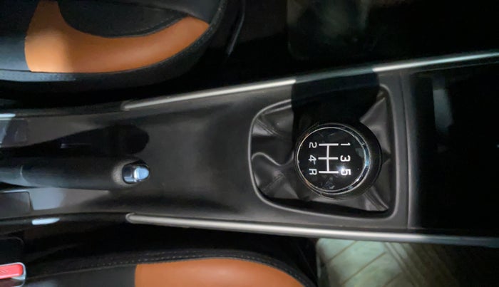 2018 Maruti Baleno DELTA PETROL 1.2, Petrol, Manual, 22,294 km, Gear Lever