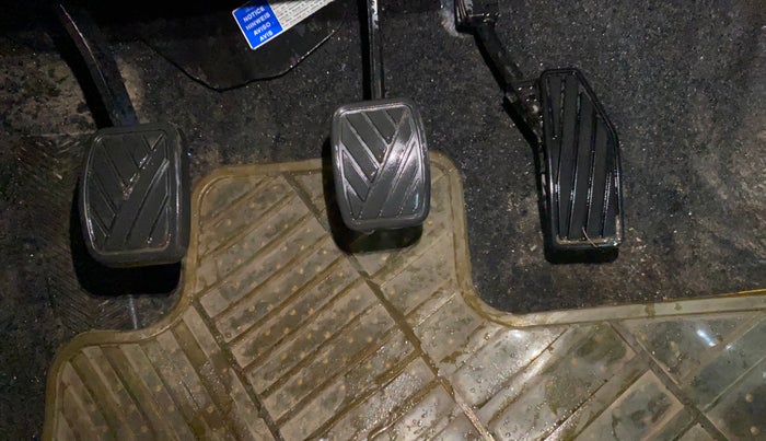 2018 Maruti Baleno DELTA PETROL 1.2, Petrol, Manual, 22,294 km, Pedals