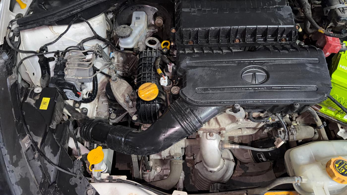 2022 Tata Tiago XTA PETROL, Petrol, Automatic, 7,628 km, Engine View - Right