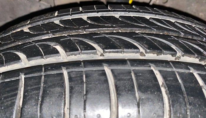 2014 Honda Amaze 1.2L I-VTEC VX, Petrol, Manual, 49,782 km, Left Front Tyre Tread