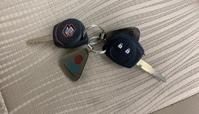 2020 Maruti Dzire VXI AMT, Petrol, Automatic, 36,501 km, Key Close Up