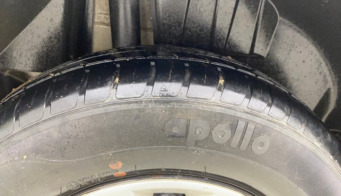 2020 Maruti Dzire VXI AMT, Petrol, Automatic, 36,501 km, Right Rear Tyre Tread