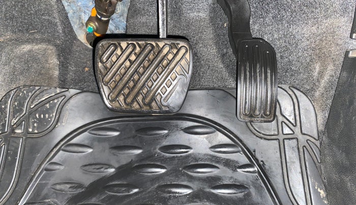 2017 Nissan Micra XV CVT, Petrol, Automatic, 39,108 km, Pedals