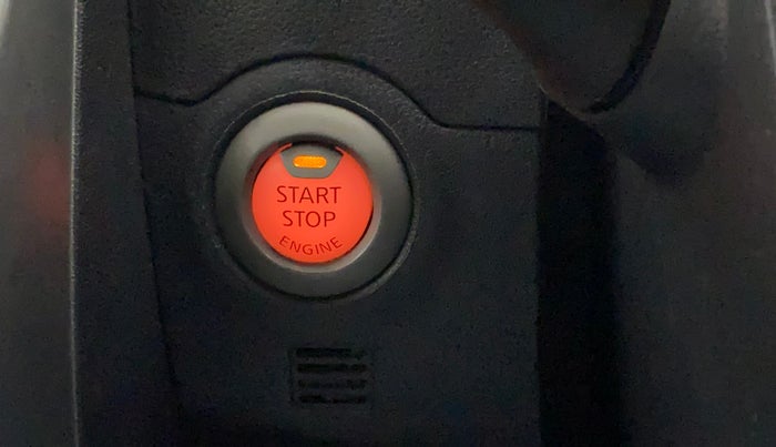 2017 Nissan Micra XV CVT, Petrol, Automatic, 39,108 km, Keyless Start/ Stop Button