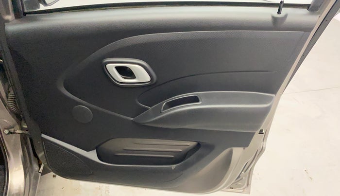 2019 Datsun Redi Go S 1.0 AMT, Petrol, Automatic, 13,381 km, Driver Side Door Panels Control