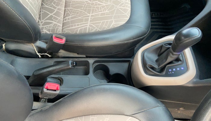 2017 Hyundai Grand i10 MAGNA AT 1.2 KAPPA VTVT, Petrol, Automatic, 53,296 km, Gear Lever