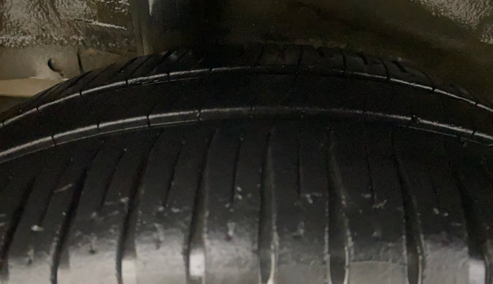 2017 Honda Jazz 1.2L I-VTEC V AT, Petrol, Automatic, 61,616 km, Right Rear Tyre Tread