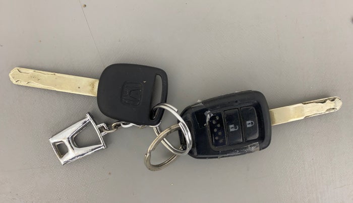 2017 Honda Jazz 1.2L I-VTEC V AT, Petrol, Automatic, 61,616 km, Key Close Up