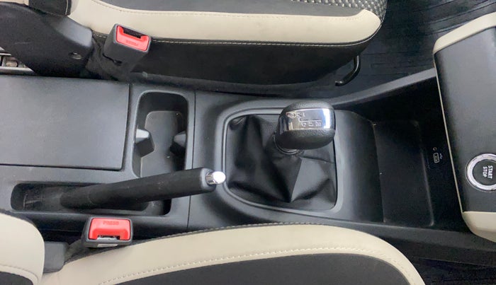 2020 Renault TRIBER RXZ AMT, Petrol, Automatic, 20,552 km, Gear Lever