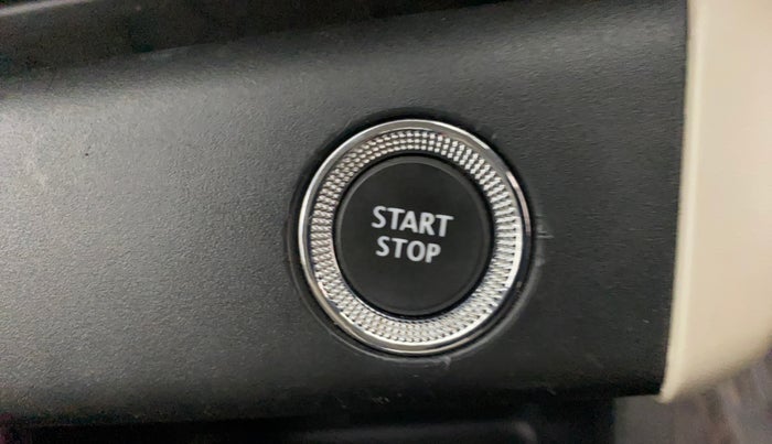 2020 Renault TRIBER RXZ AMT, Petrol, Automatic, 20,552 km, Keyless Start/ Stop Button