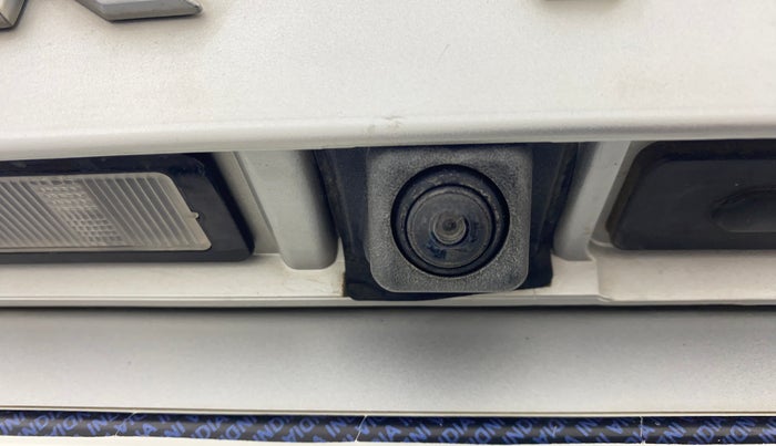 2020 Renault TRIBER RXZ AMT, Petrol, Automatic, 20,552 km, Parking Camera