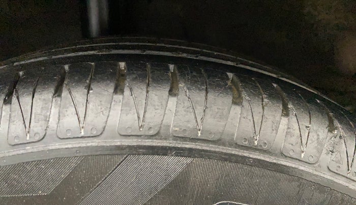 2021 KIA SONET HTK 1.2, Petrol, Manual, 59,028 km, Right Rear Tyre Tread