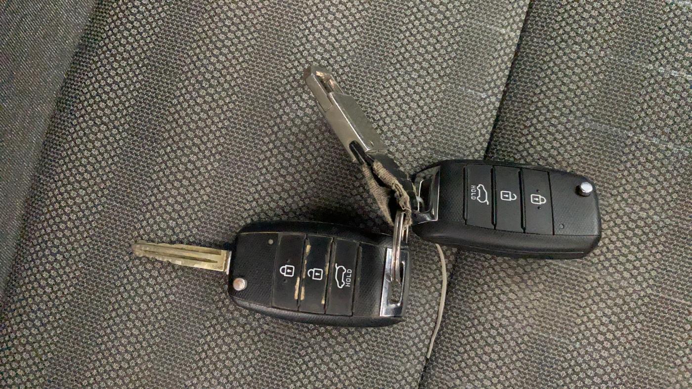 2021 KIA SONET HTK 1.2, Petrol, Manual, 59,028 km, Key Close Up