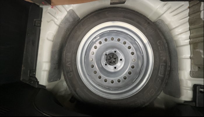 2024 Mahindra XUV 3XO MX2 Pro 1.2 L TCMPFI AT, Petrol, Automatic, 11,056 km, Spare Tyre