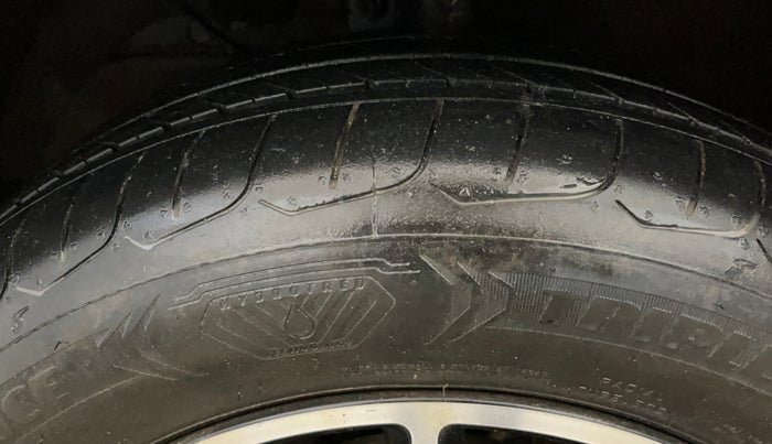 2018 Maruti Baleno DELTA PETROL 1.2, Petrol, Manual, 51,451 km, Left Front Tyre Tread