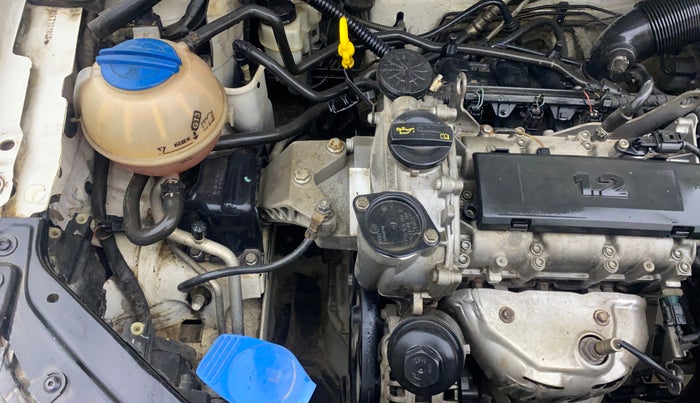 2015 Volkswagen Polo HIGHLINE1.2L, Petrol, Manual, 60,926 km, Engine View - Right