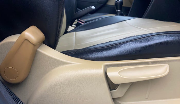 2015 Volkswagen Polo HIGHLINE1.2L, Petrol, Manual, 60,926 km, Driver Side Adjustment Panel