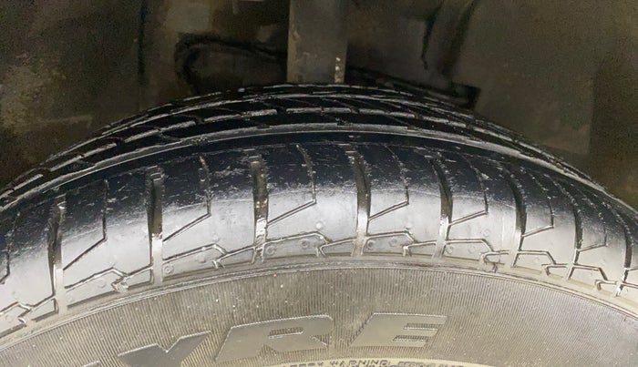 2019 Tata NEXON XZA PLUS PETROL, Petrol, Automatic, 34,479 km, Right Front Tyre Tread