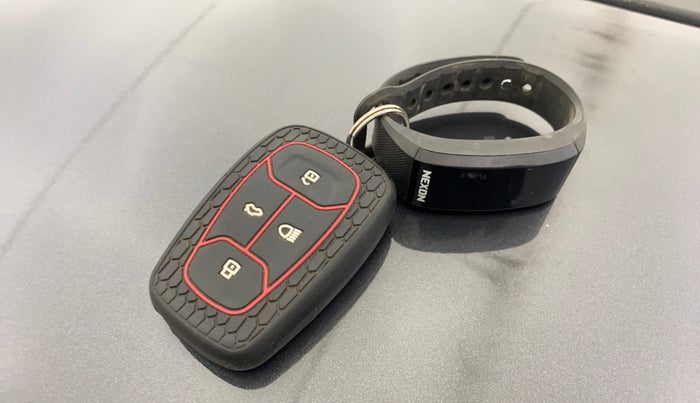 2019 Tata NEXON XZA PLUS PETROL, Petrol, Automatic, 34,479 km, Key Close Up