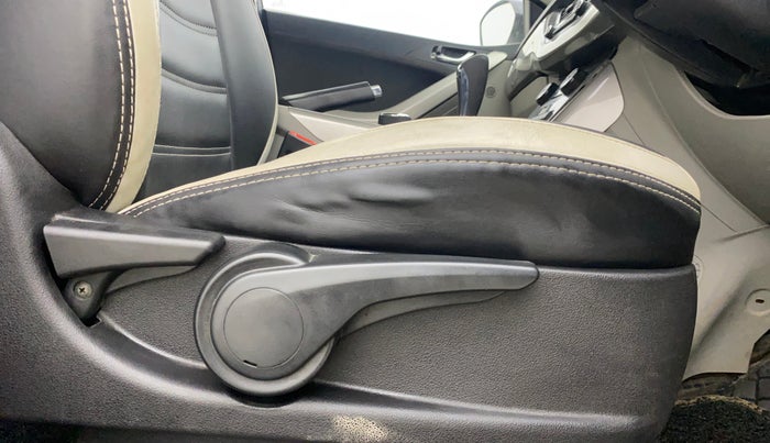 2019 Tata NEXON XZA PLUS PETROL, Petrol, Automatic, 34,479 km, Driver Side Adjustment Panel