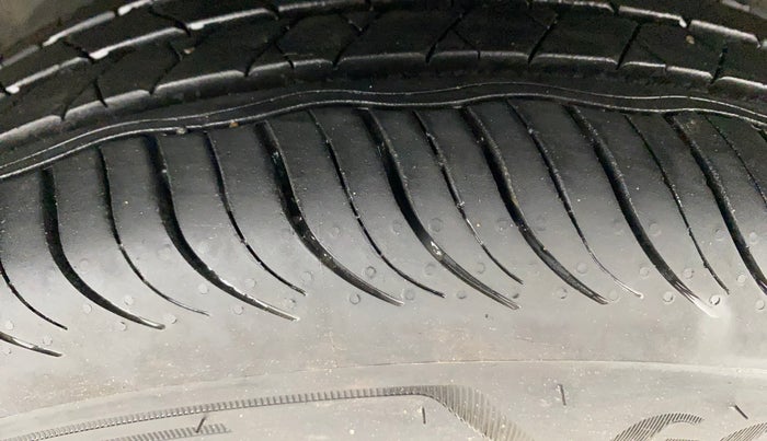 2022 Tata NEXON XZ PETROL, Petrol, Manual, 36,286 km, Right Front Tyre Tread