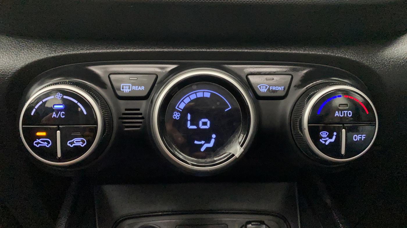 2020 Hyundai VENUE 1.5 SX CRDI MT, Diesel, Manual, 41,718 km, Automatic Climate Control