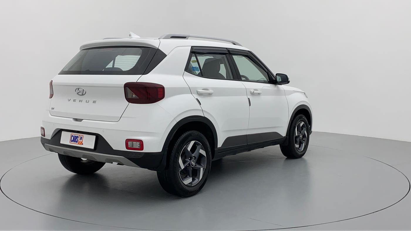2020 Hyundai VENUE 1.5 SX CRDI MT, Diesel, Manual, 41,718 km, Right Back Diagonal (45- Degree) View