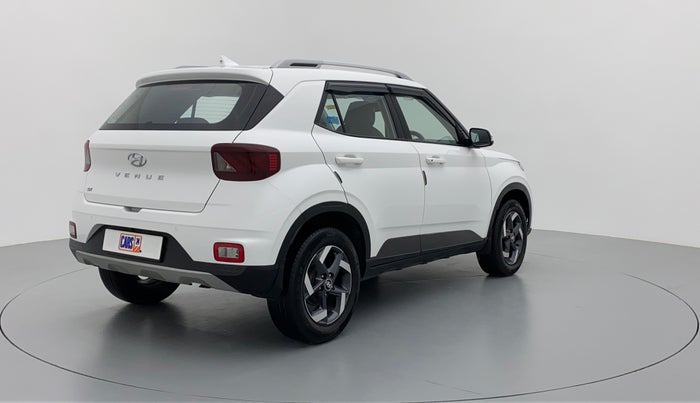 2020 Hyundai VENUE 1.5 SX CRDI MT, Diesel, Manual, 41,718 km, Right Back Diagonal (45- Degree) View