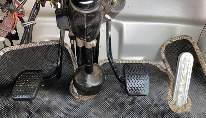 2014 Maruti OMNI E 8 STR, Petrol, Manual, 43,369 km, Pedals