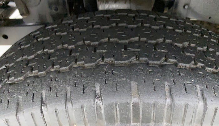 2017 Mahindra Thar CRDE 4X4 BS IV, Diesel, Manual, 36,346 km, Left Front Tyre Tread