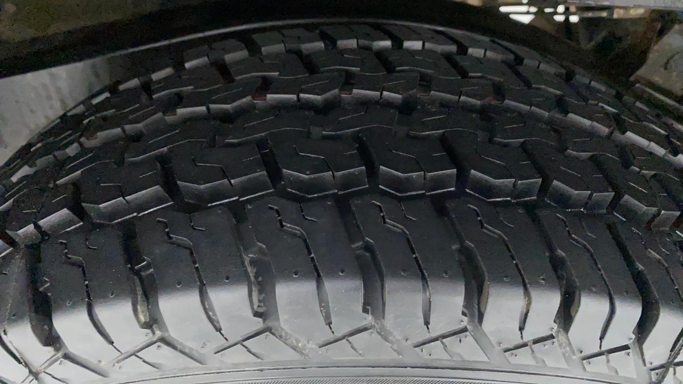 2017 Mahindra Thar CRDE 4X4 BS IV, Diesel, Manual, 36,346 km, Right Front Tyre Tread
