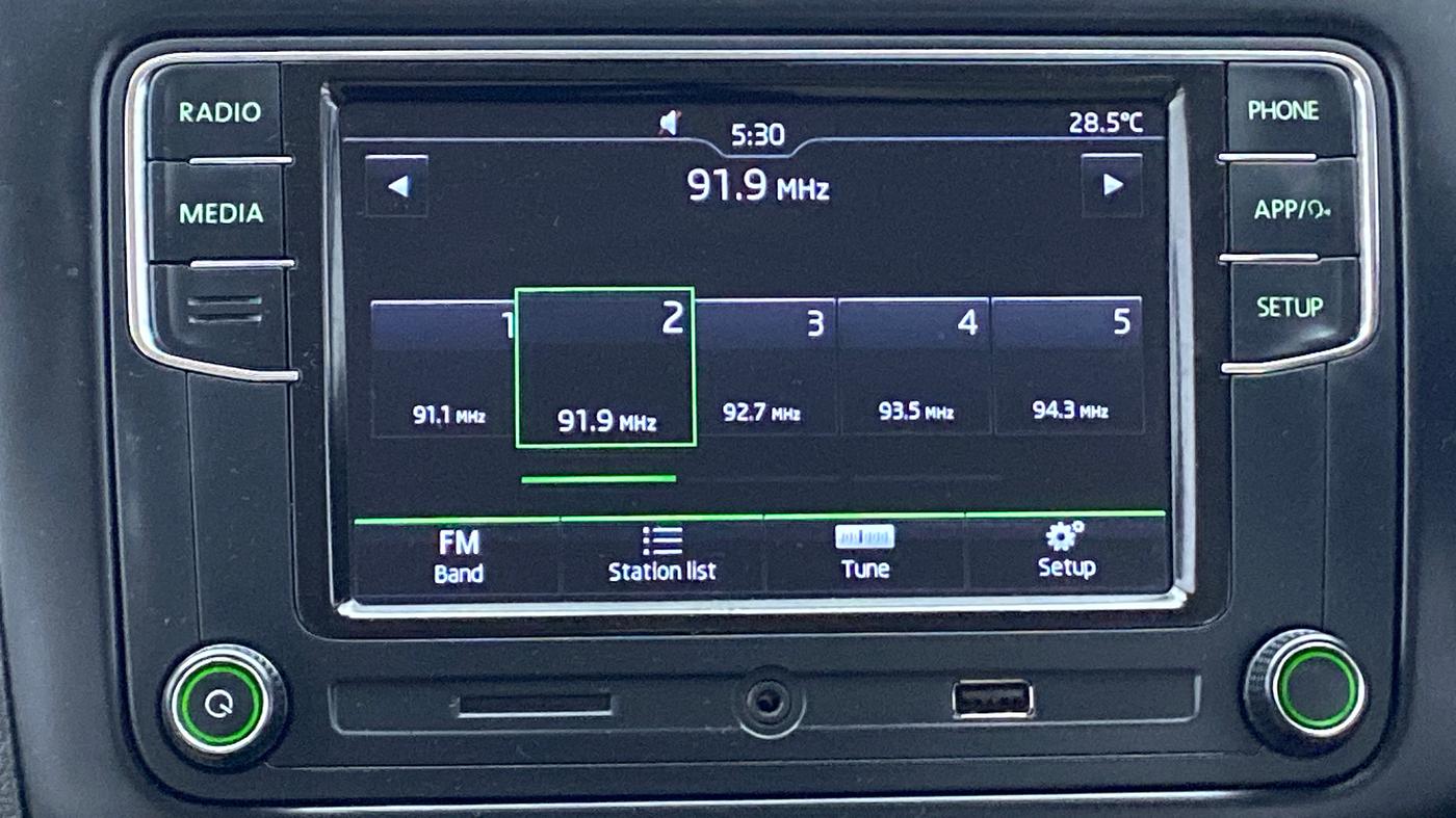 2018 Skoda Rapid STYLE 1.6 MPI MT, Petrol, Manual, 38,702 km, Infotainment System